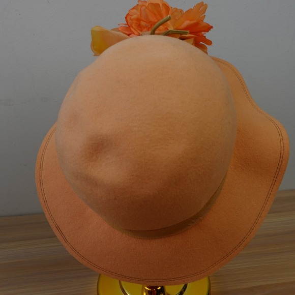 Vintage Betmar Hat Peach Wool Felt Floral Church Royal Ascot NEIMAN MARCUS
